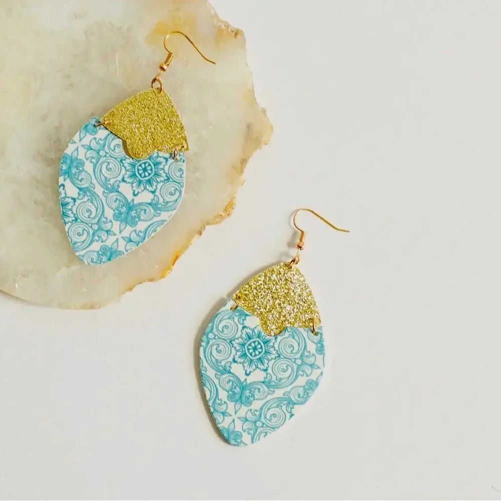 TearβDropβEarrings-LightβBlue